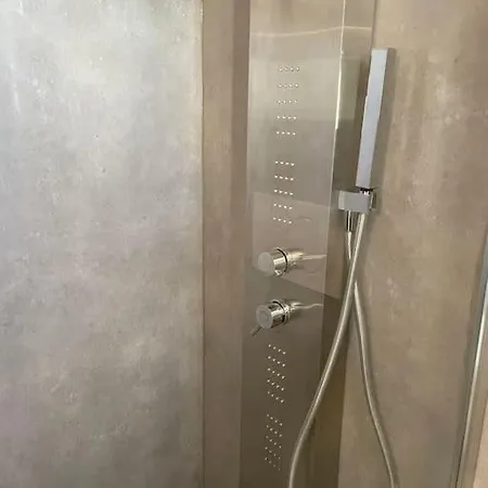 Lejlighed Ampio Bilocale Con Terrazzo