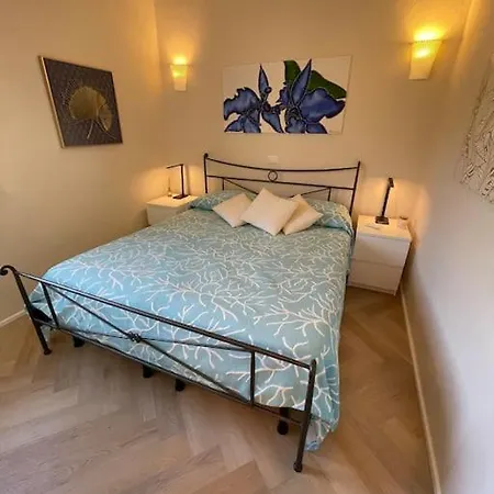 Lejlighed Ampio Bilocale Con Terrazzo