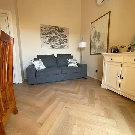 Apartman Ampio Bilocale Con Terrazzo *