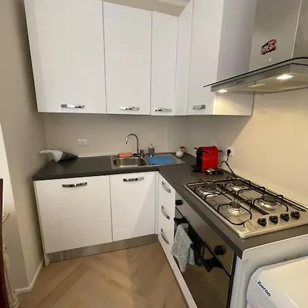 Ampio Bilocale Con Terrazzo *